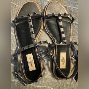 Valentino Rockstud flat sandals